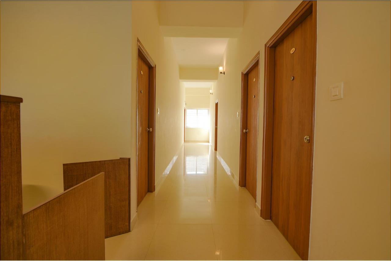 Fabhotel Gr Lake View - Btm Layout Bangalore Eksteriør bilde