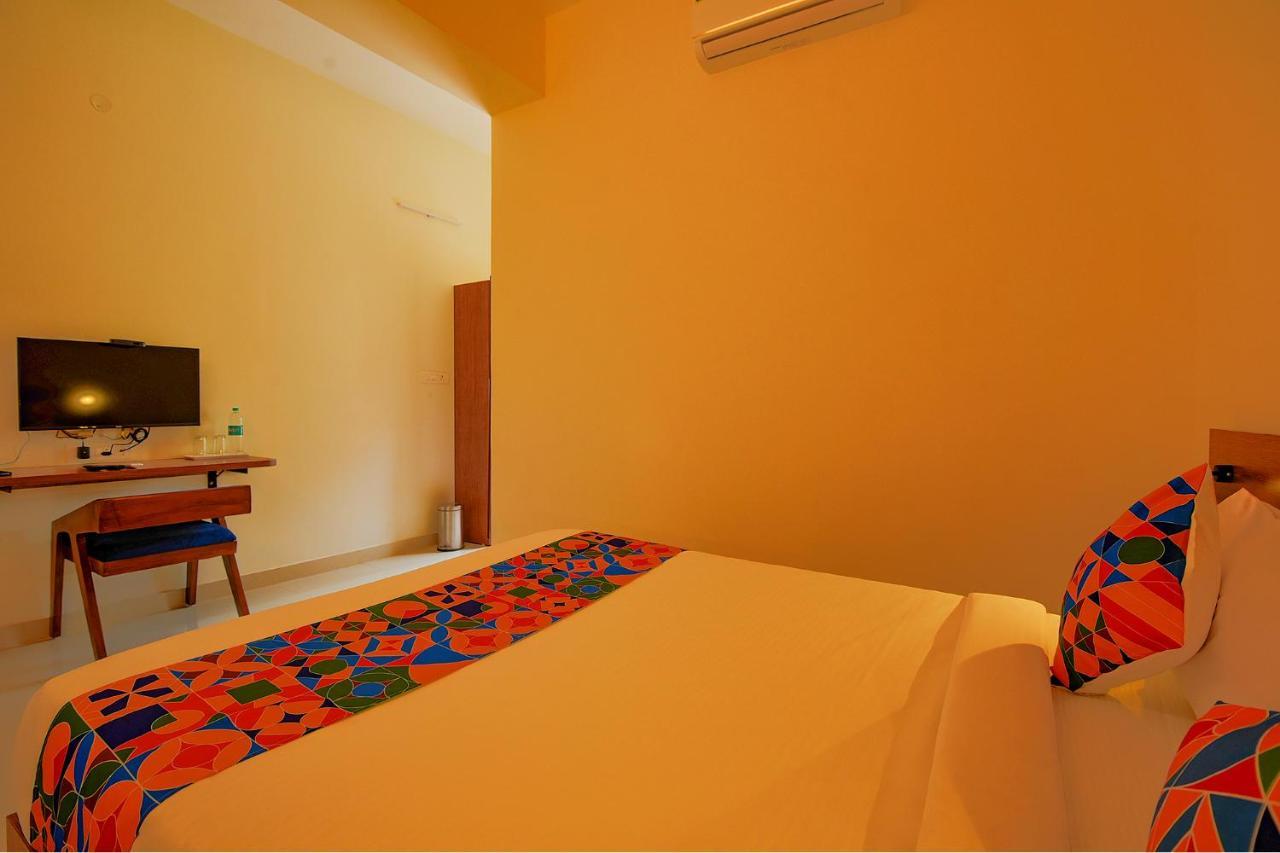 Fabhotel Gr Lake View - Btm Layout Bangalore Eksteriør bilde