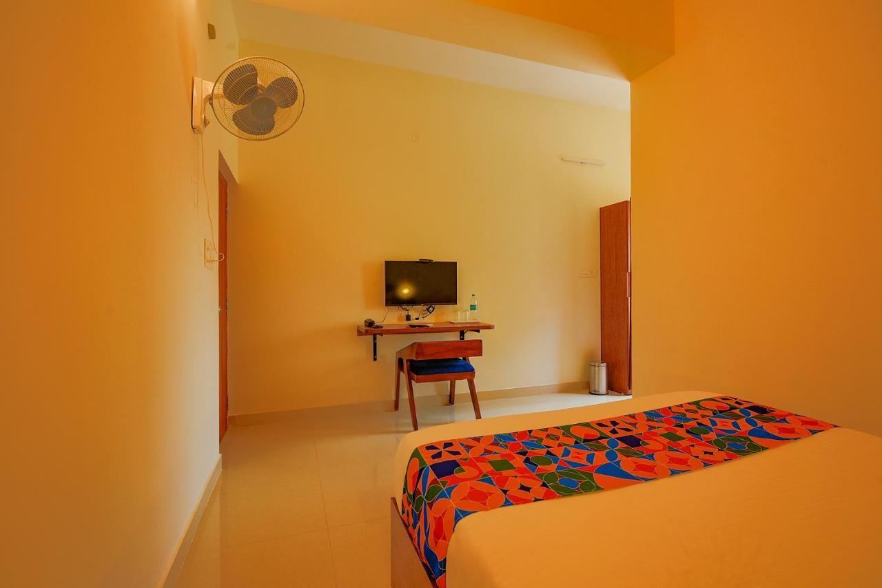 Fabhotel Gr Lake View - Btm Layout Bangalore Eksteriør bilde