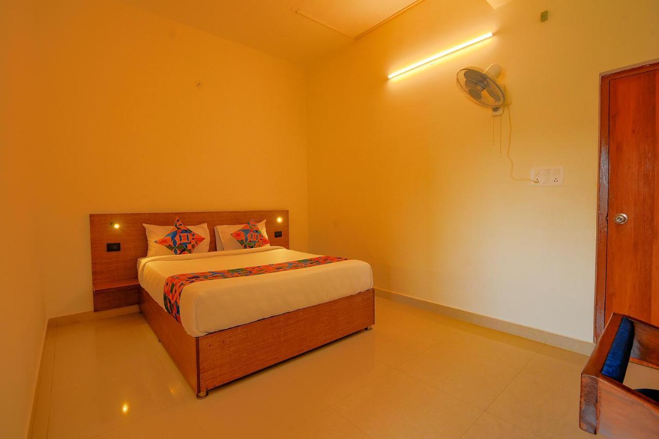 Fabhotel Gr Lake View - Btm Layout Bangalore Eksteriør bilde